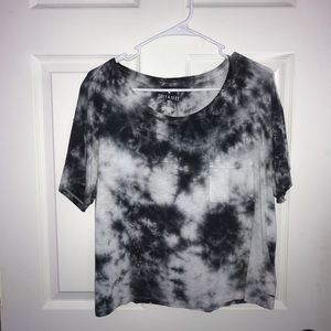 American Eagle, Black and White Tye Dye Shirt